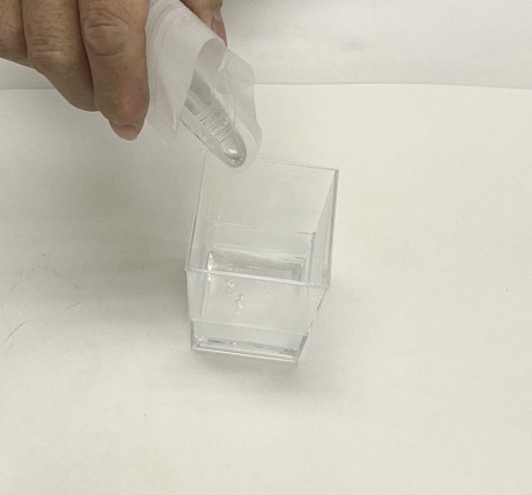 画像4: 204 実験くん No.204  塩化アンモニウムの雪の結晶実験キット すぐに実験できるフルセット 美しく天空を舞う雪の結晶 レシピ 動画アップ STEM教育<お知らせ>自由研究に最適!実験くんガイドブック最新版(税込550円)を商品お買上げの皆様にもれなくプレゼントいたします。 (4)