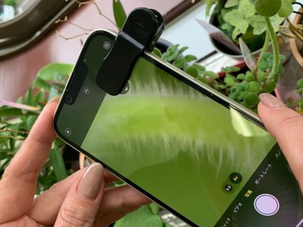 画像3: 203 実験くん モバイル顕微鏡 40倍・クリップタイプ 携帯電話にクリップでとりつける便利な顕微鏡 観察用桜島産火山灰・シャーレ 携帯用巾着袋付き STEM教育 観察しながら写メをとる！＜お知らせ＞自由研究に最適！実験くんガイドブック最新版（税込550円）を商品お買上げの皆様にもれなくプレゼントいたします。 (3)