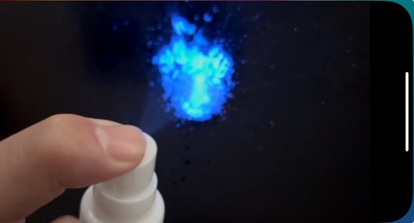 画像2: 210 実験くん 血液反応液キッ30ccスプレータイプ ＜プレゼントのお知らせ＞自由研究に最適！実験くんガイドブックを商品お買上げの皆様にプレゼント。 STEM教育 化学を遊ぶ。 (2)